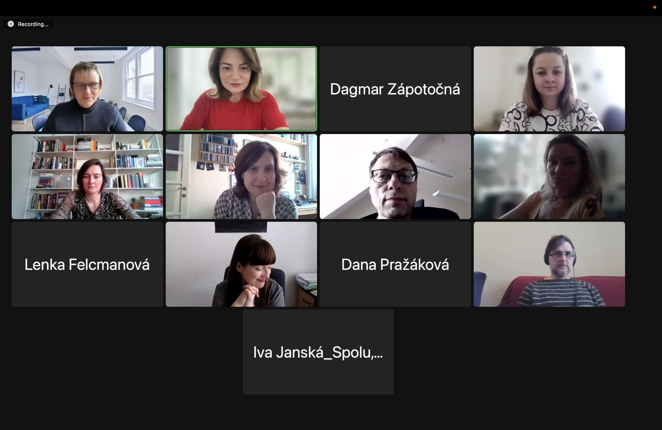 kindergarten-preschool-child-care-drawing-activity-picjumbo-com